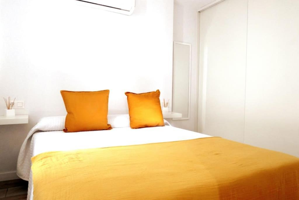 Newly Refurbished Beachfront Apartment. San Bartolomé 외부 사진